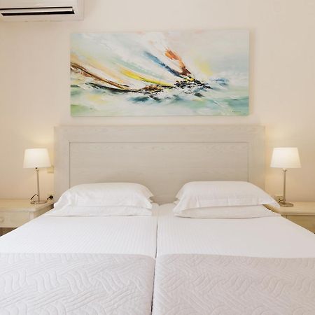 Beachfront Villa Victoras - With Private Beach Sidárion Dış mekan fotoğraf