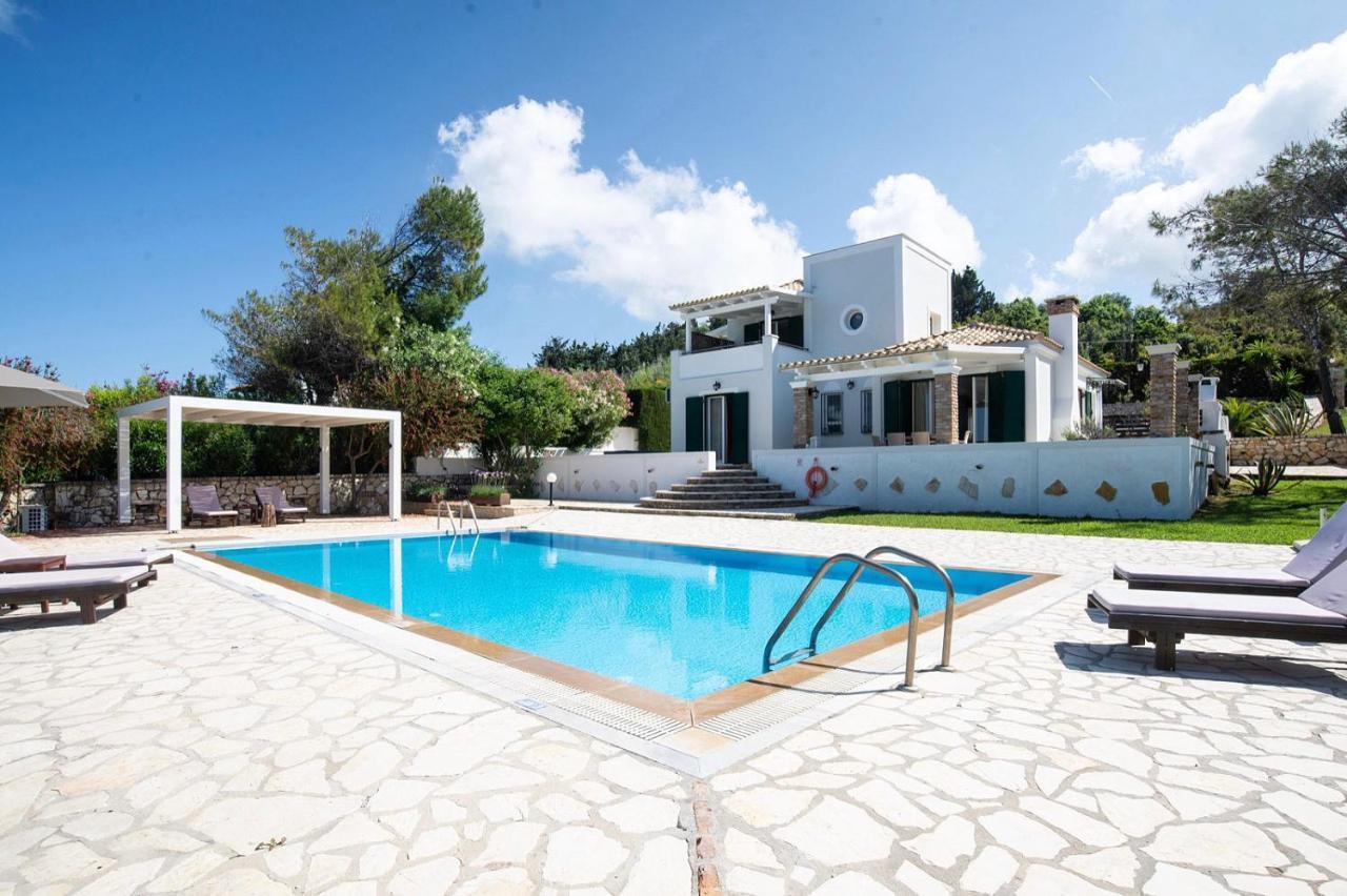 Beachfront Villa Victoras - With Private Beach Sidárion Dış mekan fotoğraf