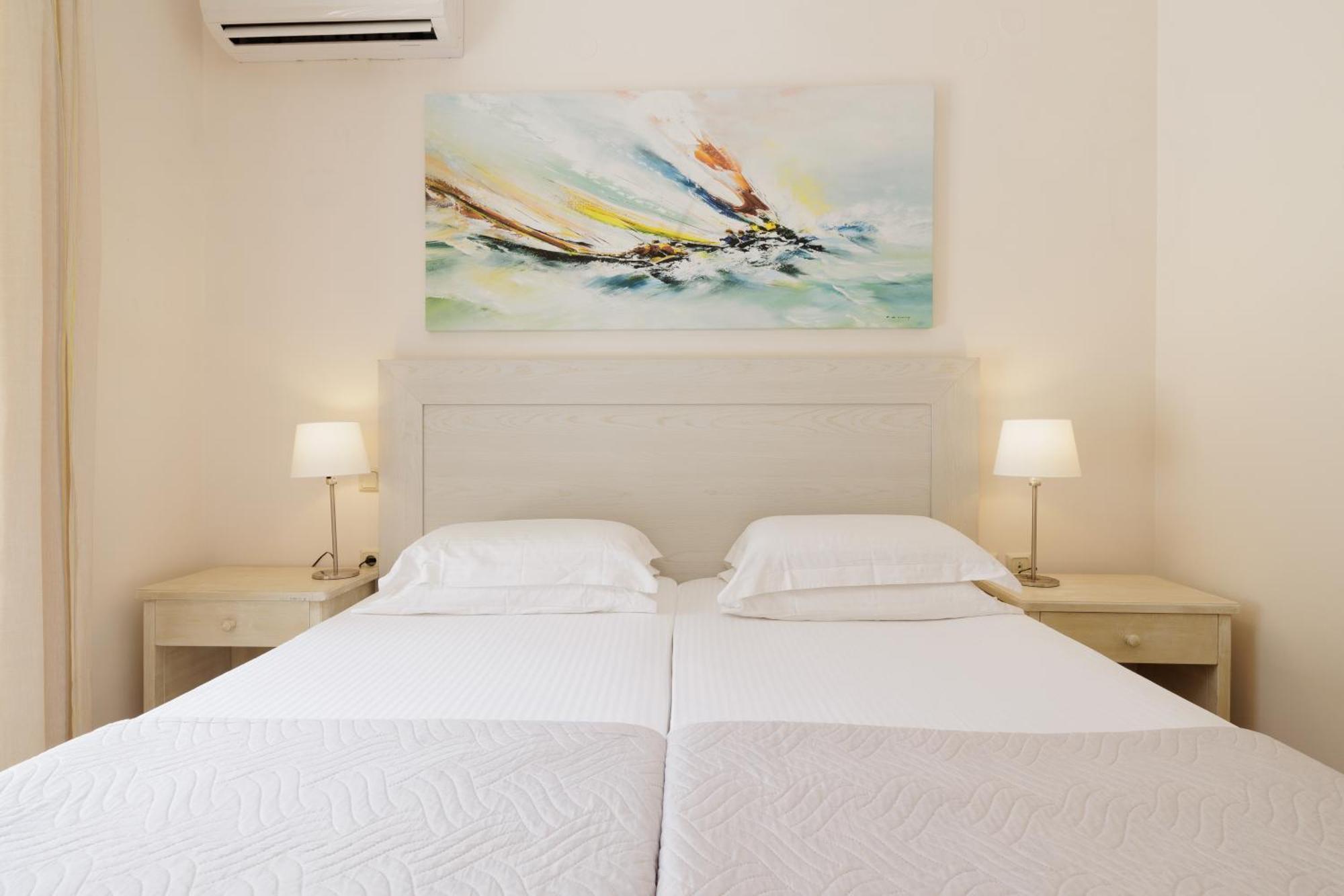 Beachfront Villa Victoras - With Private Beach Sidárion Dış mekan fotoğraf