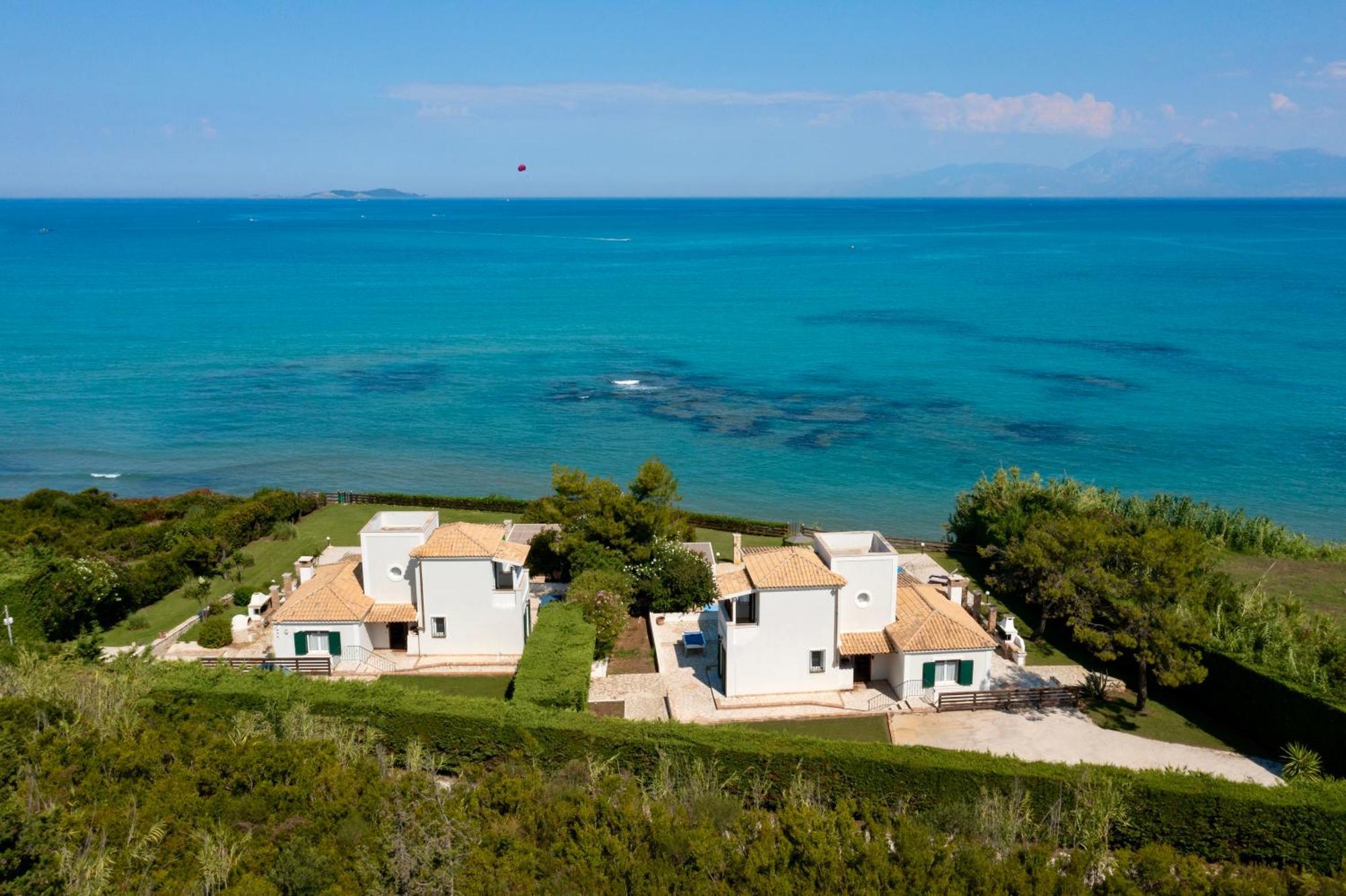 Beachfront Villa Victoras - With Private Beach Sidárion Dış mekan fotoğraf