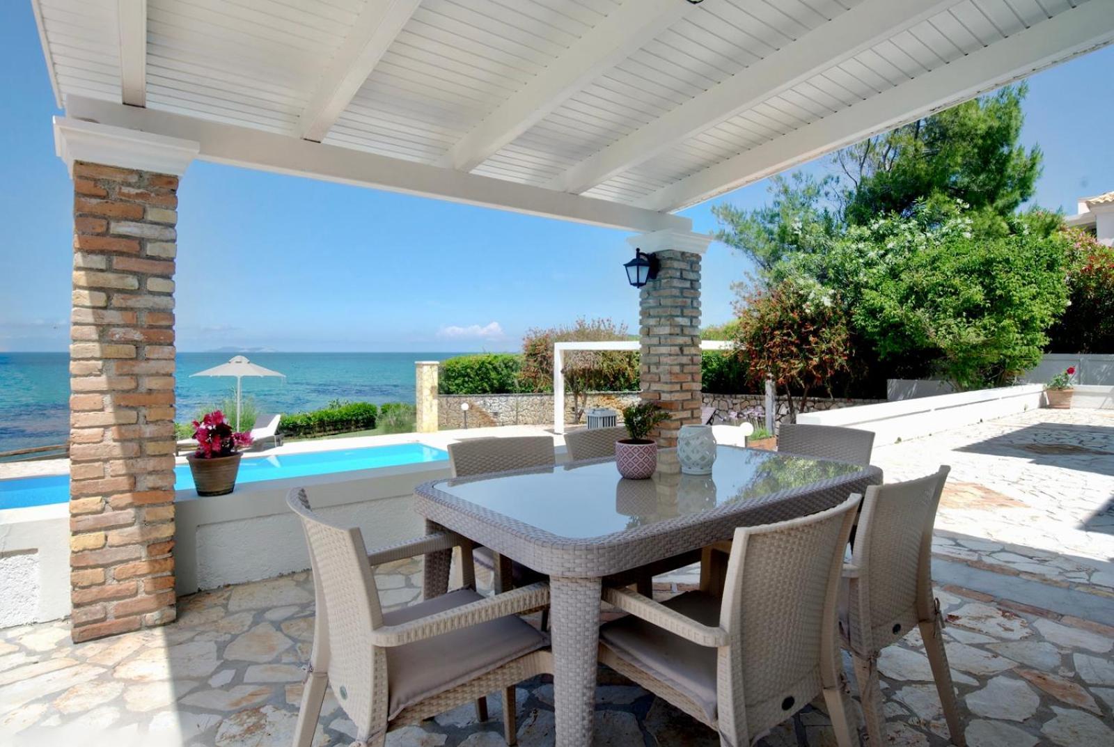 Beachfront Villa Victoras - With Private Beach Sidárion Dış mekan fotoğraf