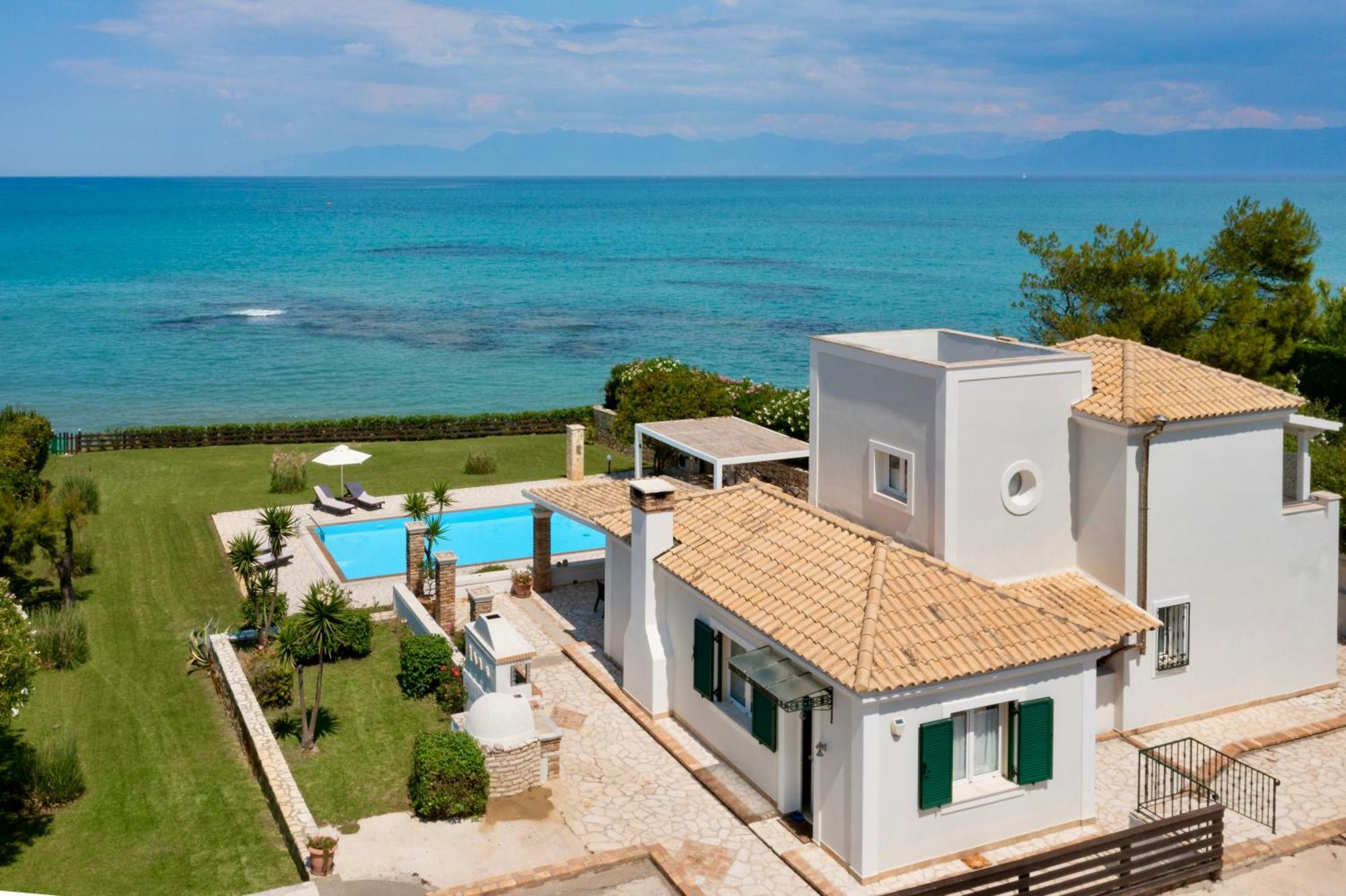 Beachfront Villa Victoras - With Private Beach Sidárion Dış mekan fotoğraf