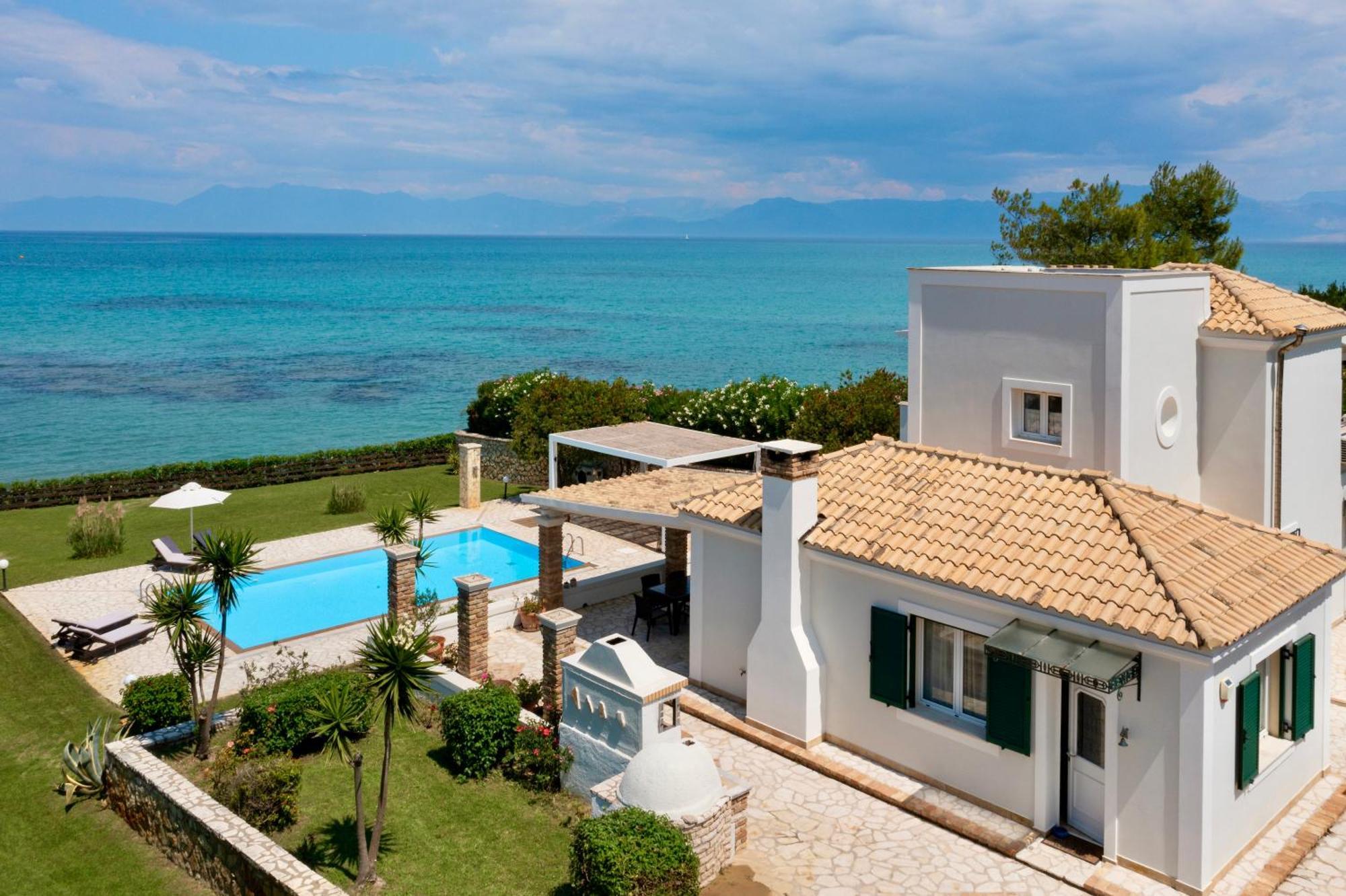 Beachfront Villa Victoras - With Private Beach Sidárion Dış mekan fotoğraf